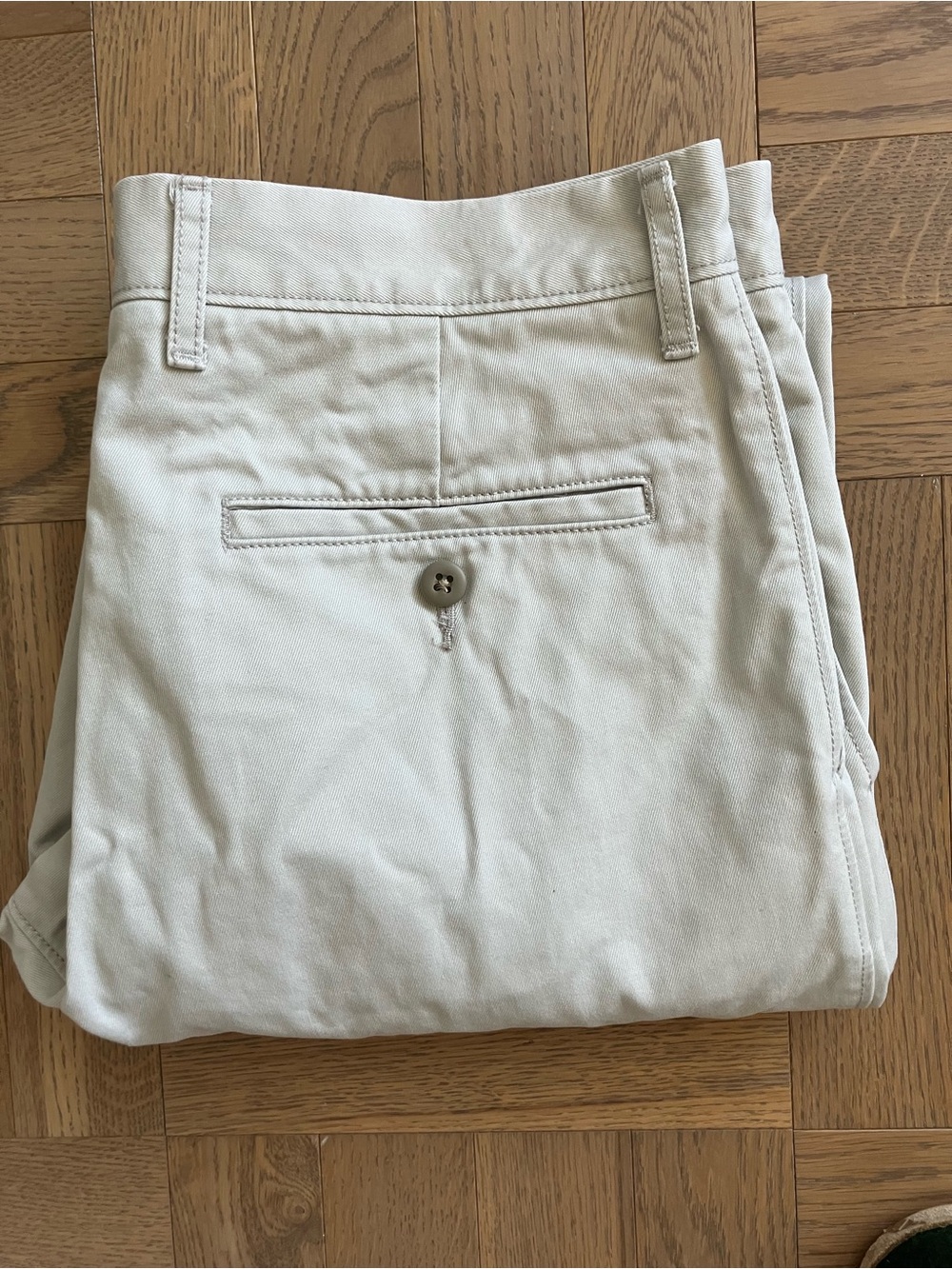 J.Crew Men's Broken in Straight Chino Pant in Stone 29x30